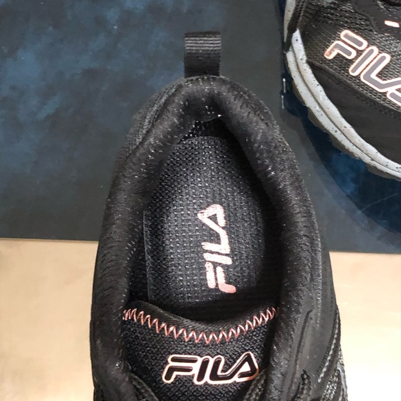 Fila Shoes - Picture 5 of 8